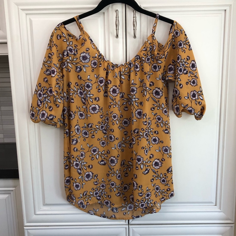 Pink Rose off shoulder ladies floral top
